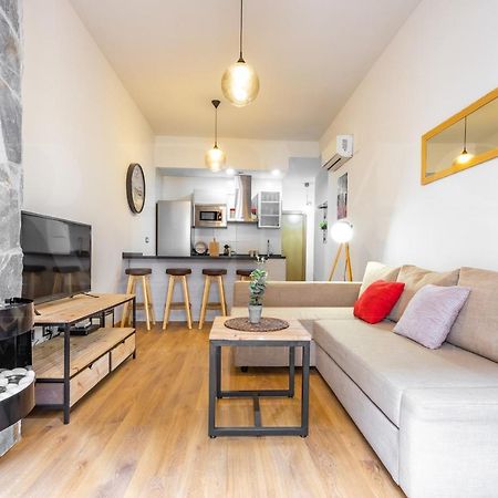 Cozy Flat With Common Pool & Parking - Center By Rems Apartment Malaga Exterior photo