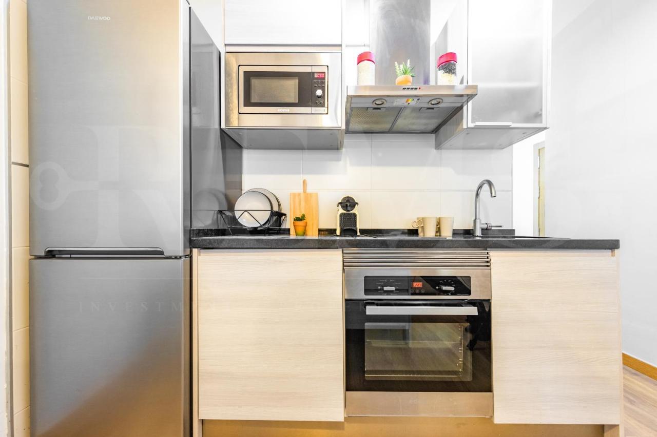 Cozy Flat With Common Pool & Parking - Center By Rems Apartment Malaga Exterior photo