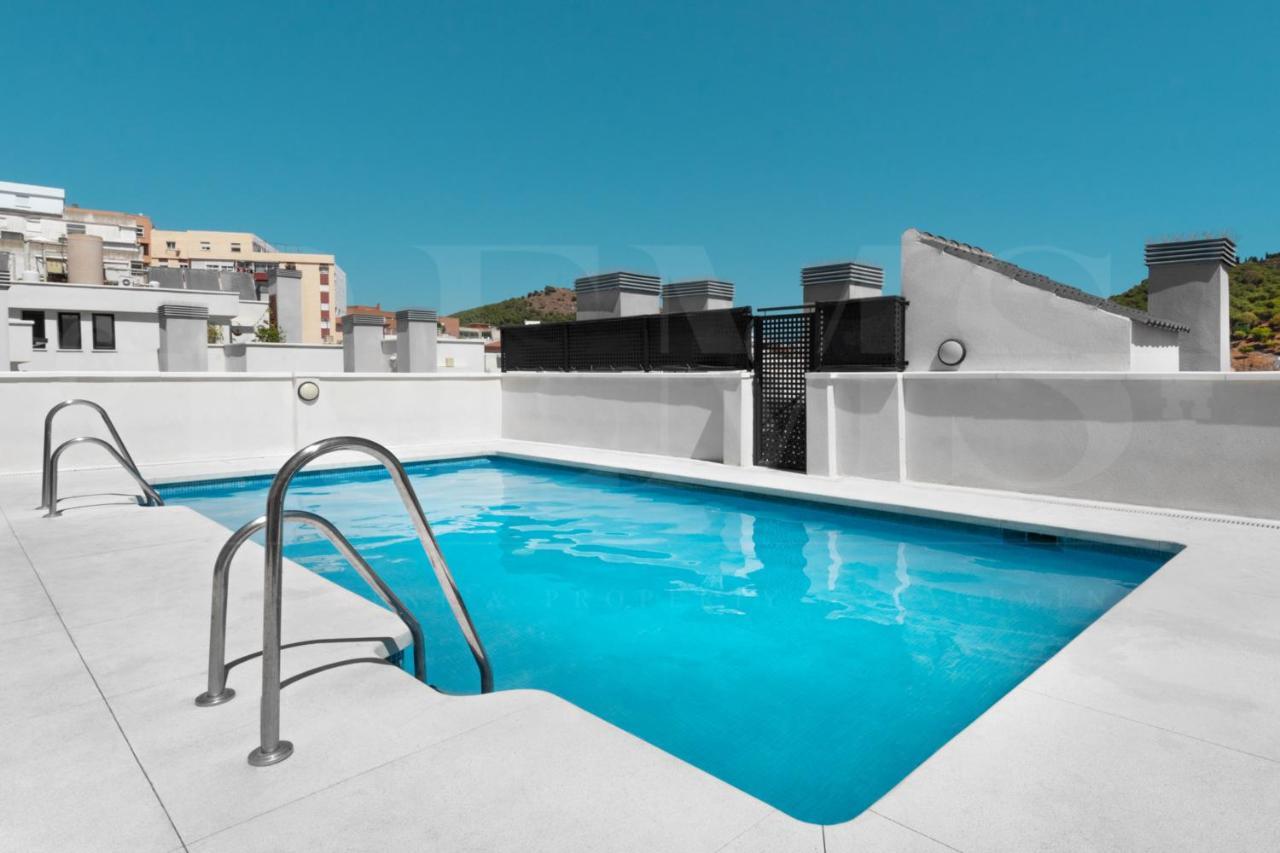 Cozy Flat With Common Pool & Parking - Center By Rems Apartment Malaga Exterior photo