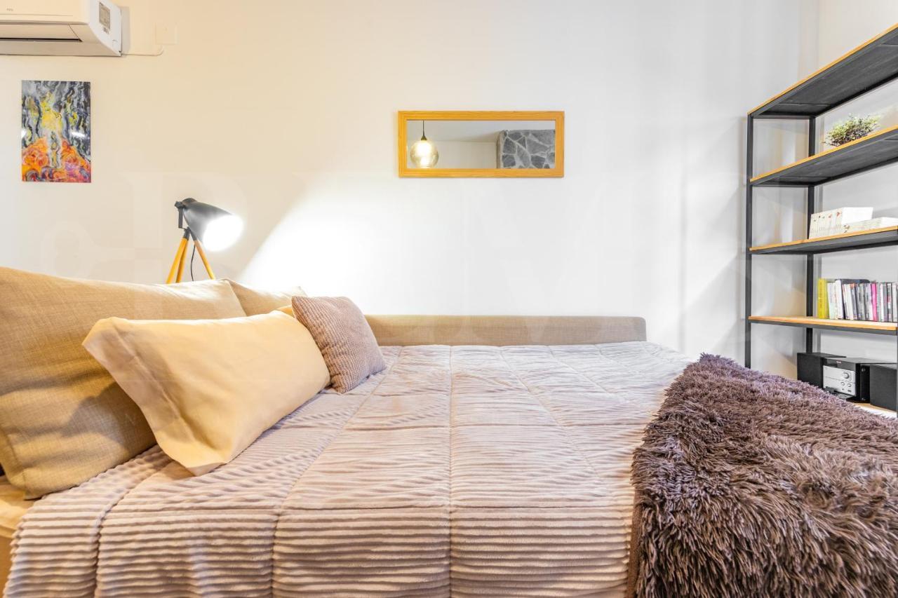 Cozy Flat With Common Pool & Parking - Center By Rems Apartment Malaga Exterior photo